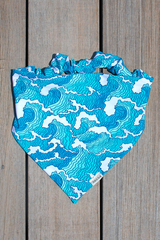 Scrunchie Water-Dana in Blue Waves