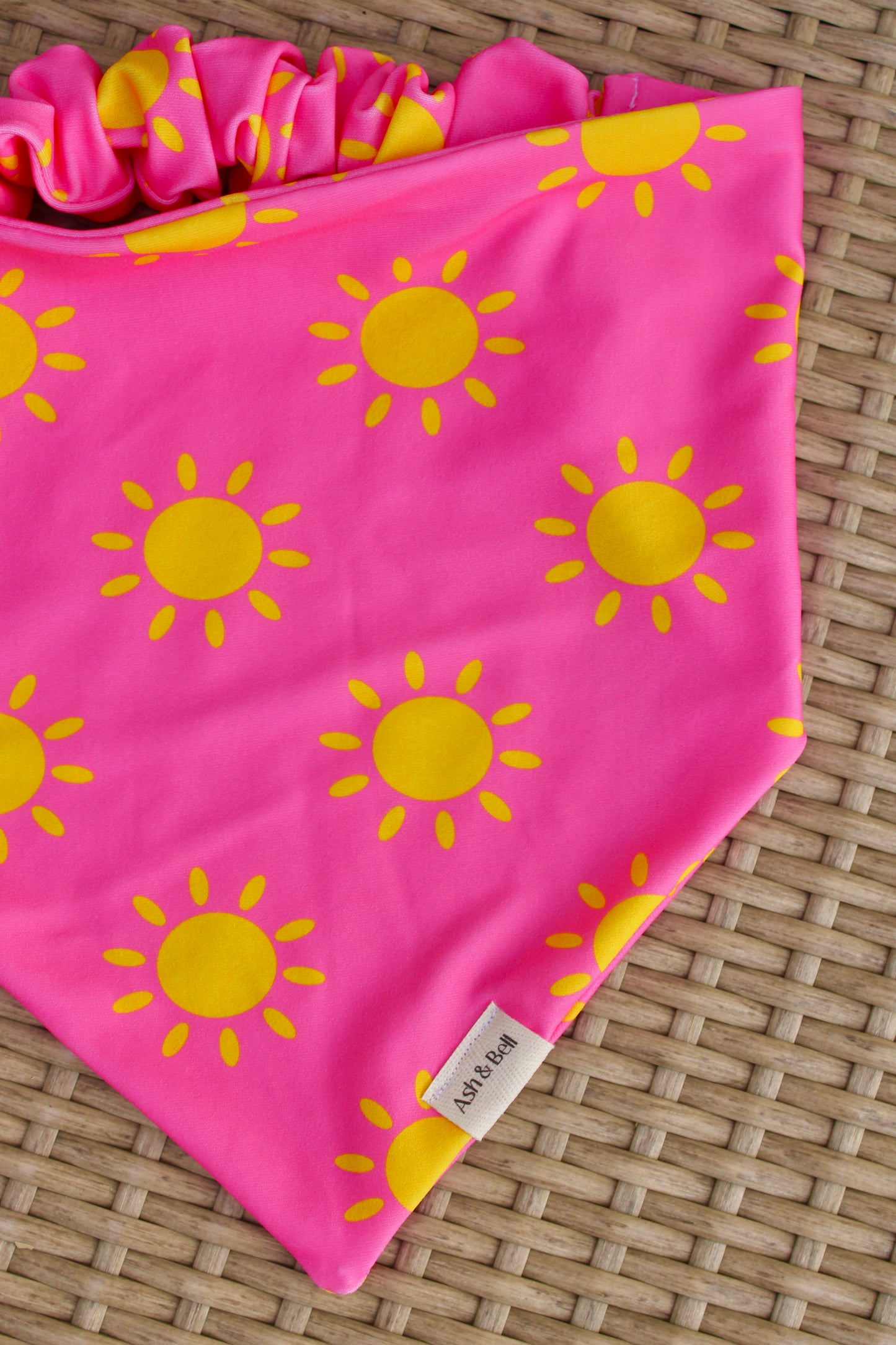 Scrunchie Water-Dana in Pink Sunshine