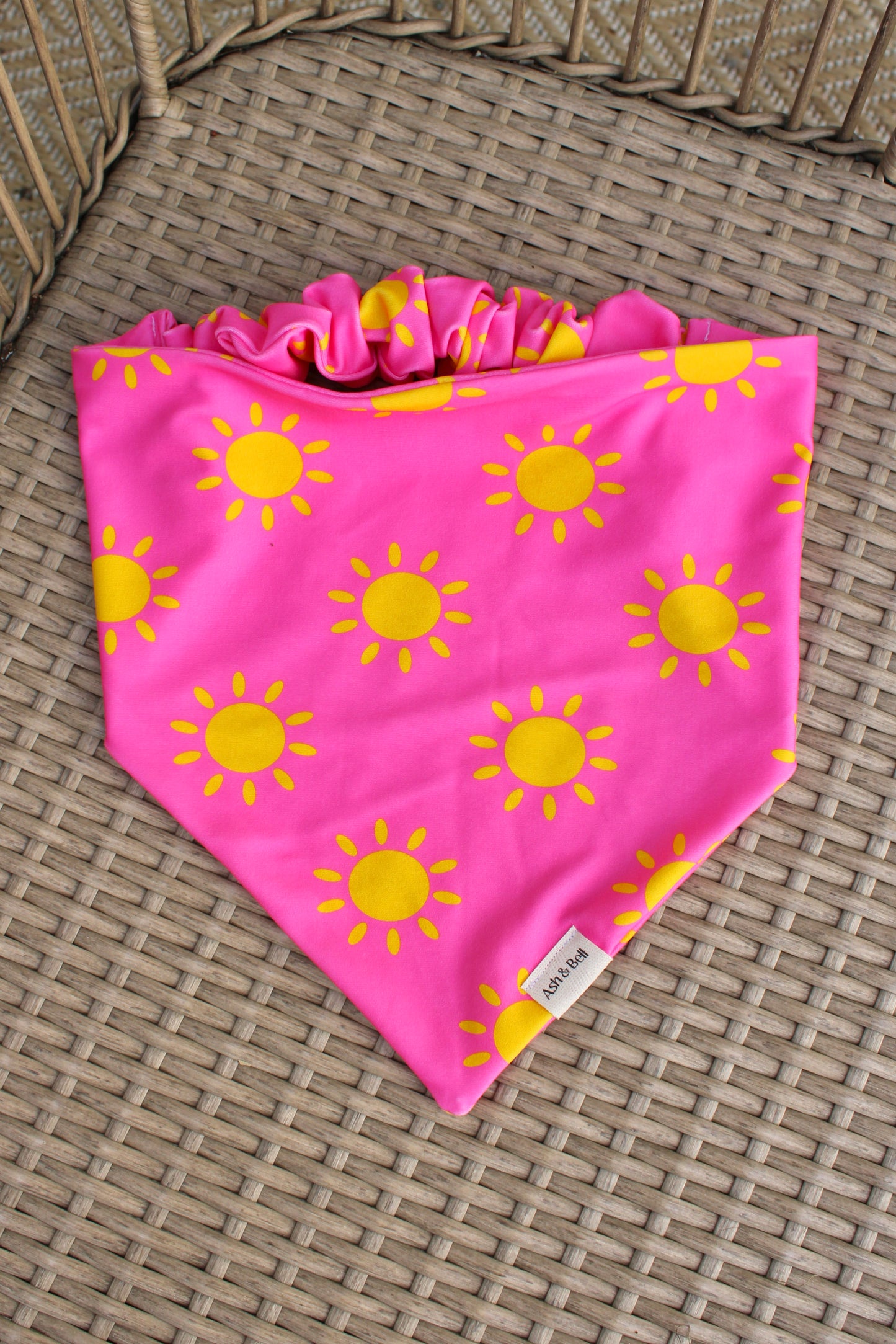 Scrunchie Water-Dana in Pink Sunshine